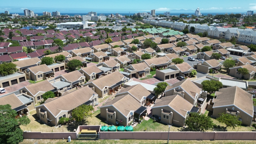 2 Bedroom Property for Sale in Twin Palms Western Cape